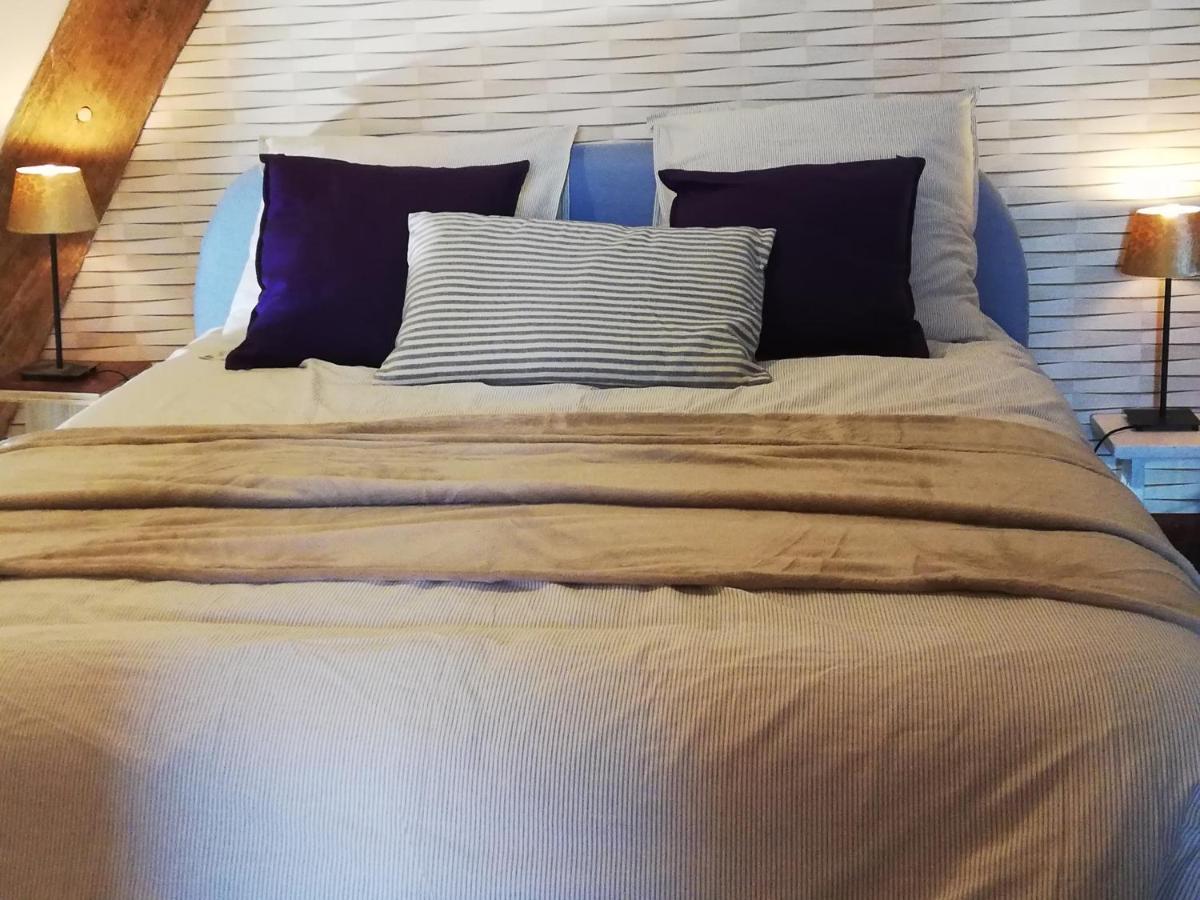 Le Monticule Bed & Breakfast Tardes ภายนอก รูปภาพ